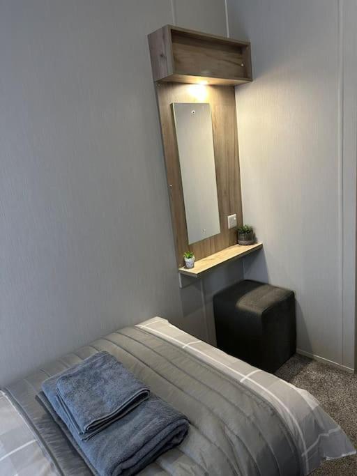 Modern Lodge With Amazing Views New Quay Εξωτερικό φωτογραφία