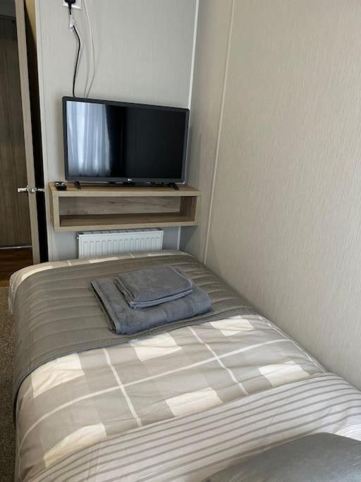 Modern Lodge With Amazing Views New Quay Εξωτερικό φωτογραφία